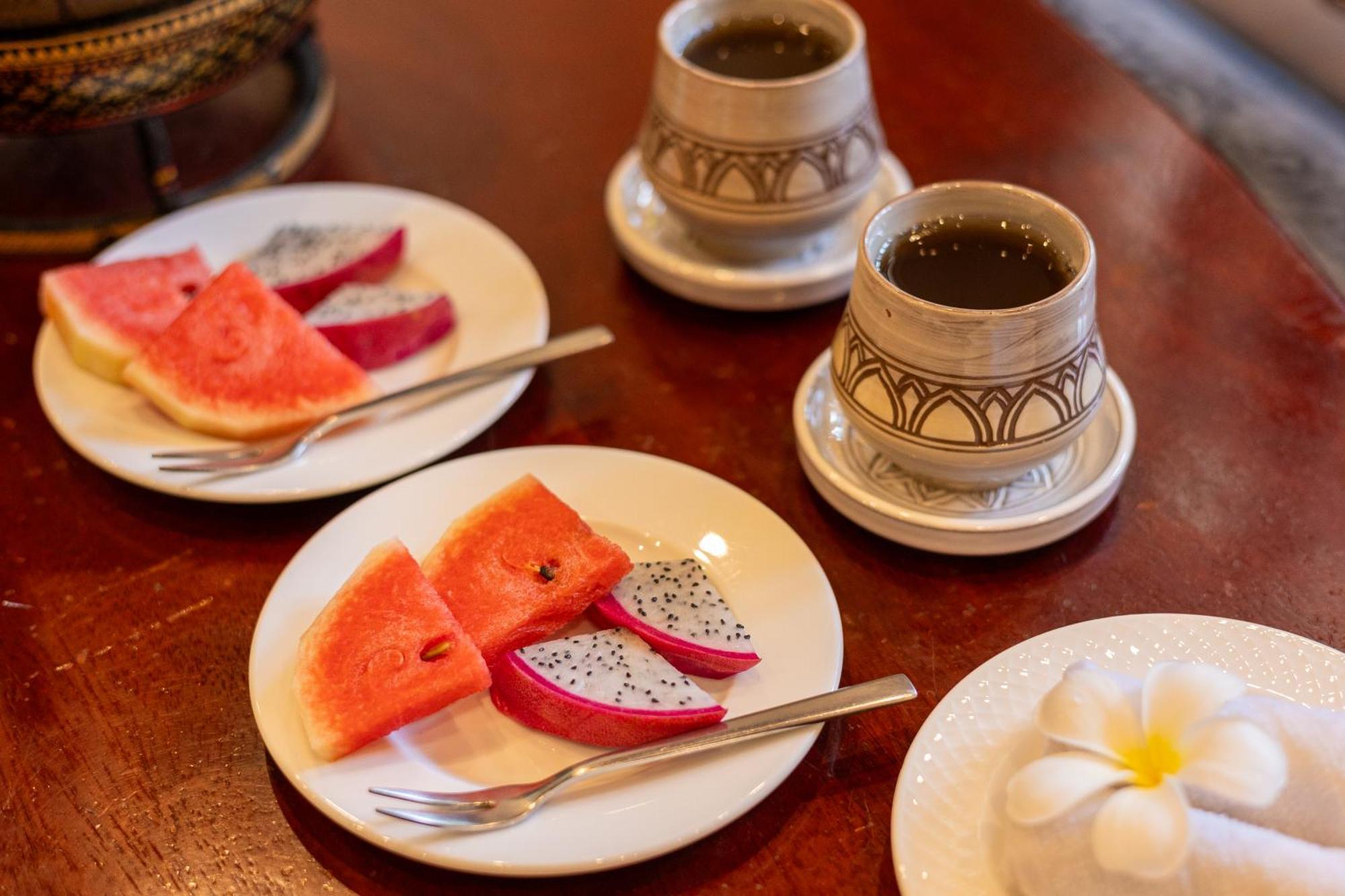 Two Seasons Siem Reap Hotel 外观 照片 Kopi luwak served in Bali